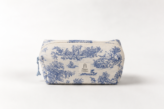 Trousse de toilette en toile de Jouy bleu profond à scènes bucoliques, cousue main